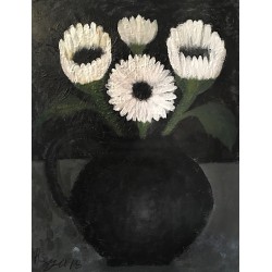 White flowers in the black vase